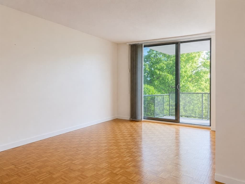 Condominium at 19 Winchester St # 402, Brookline MA 02446, photo 2 of 10