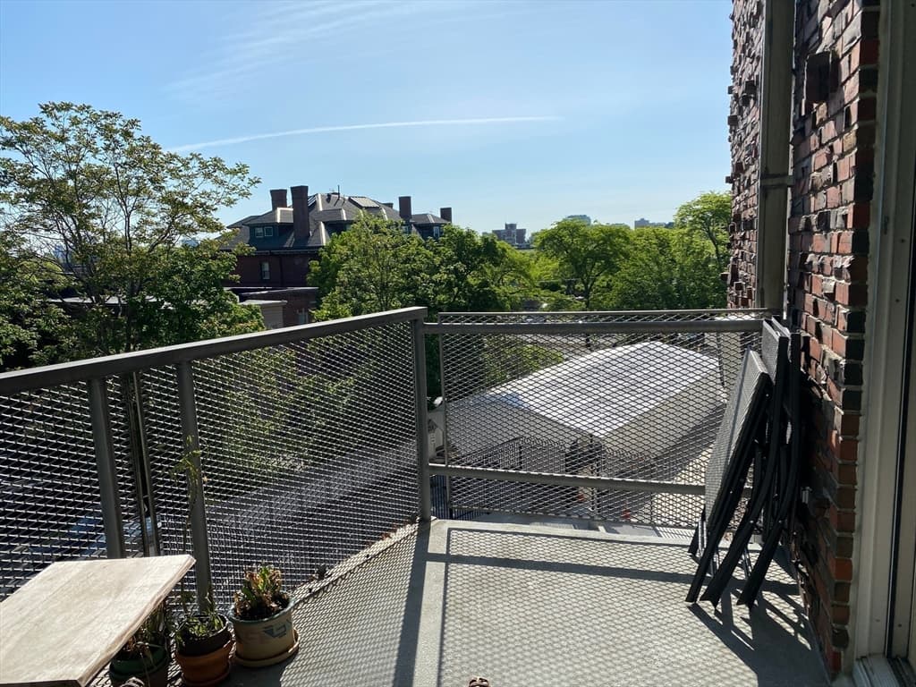 Condominium at 19 Winchester St # 402, Brookline MA 02446, photo 8 of 10