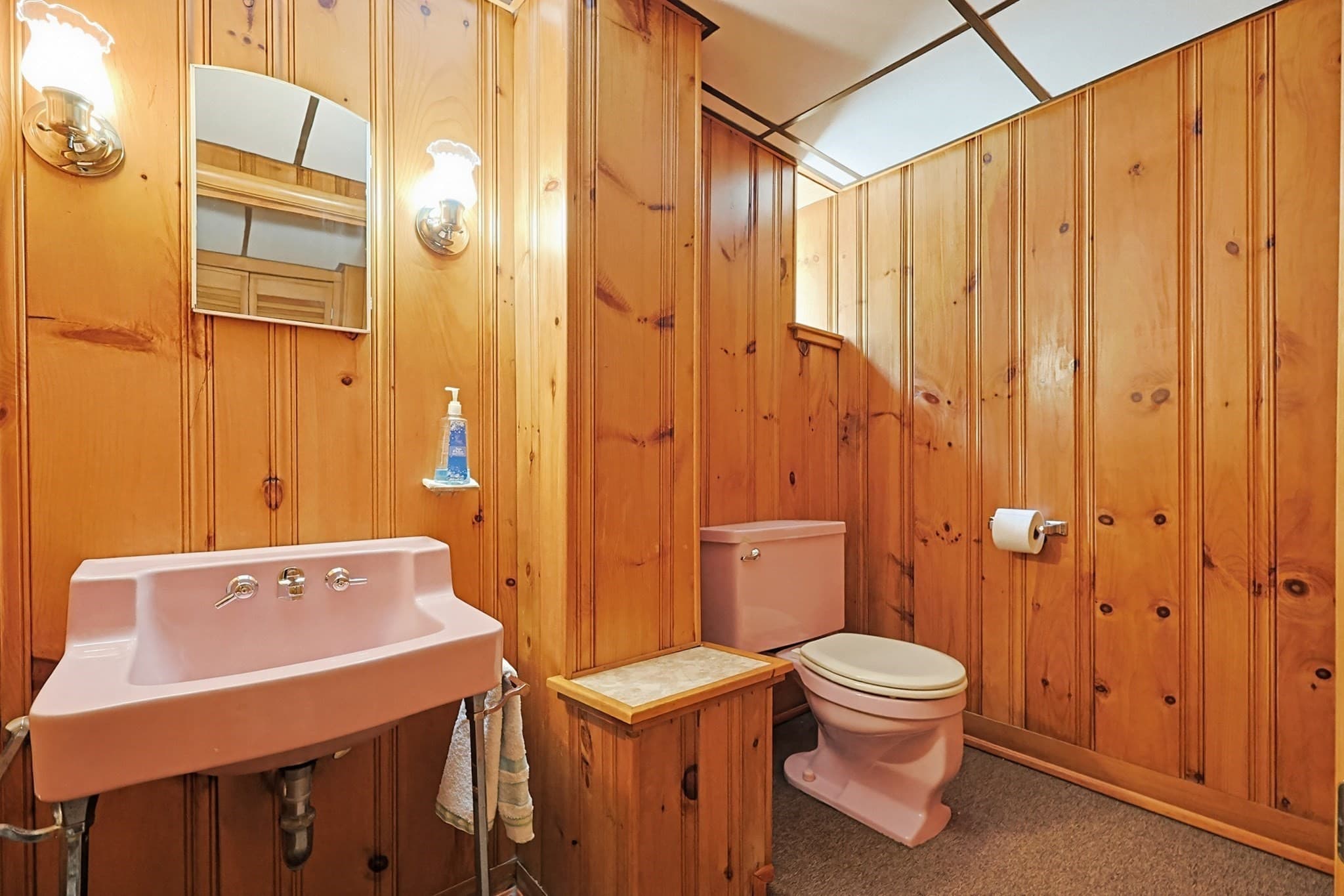 Single Family Residence at 251 Millbury St, Auburn MA 01501, Auburn, photo 30 of 42