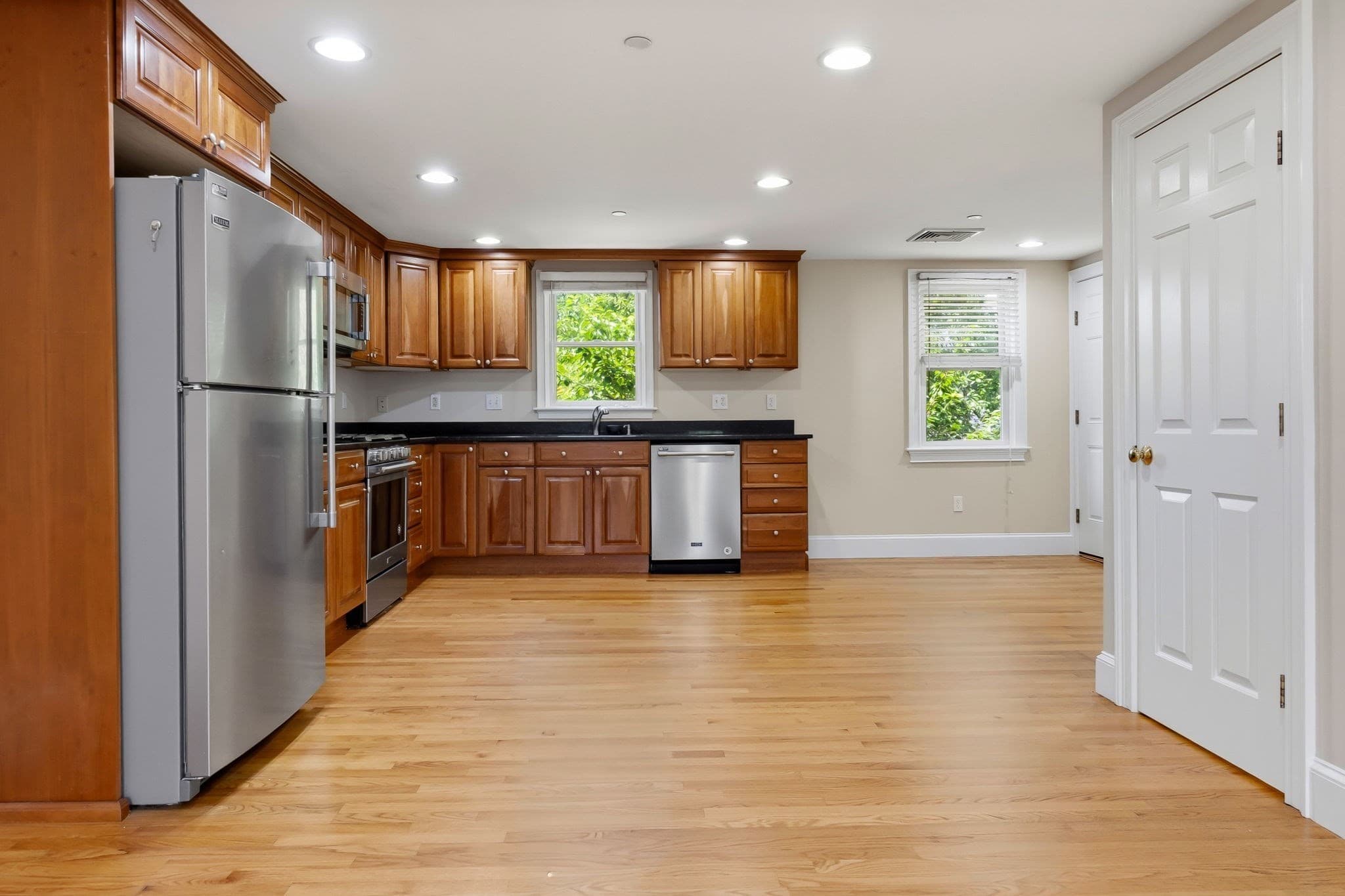 Condominium at 10 Friend Ct # 3, Wenham MA 01984, photo 7 of 26
