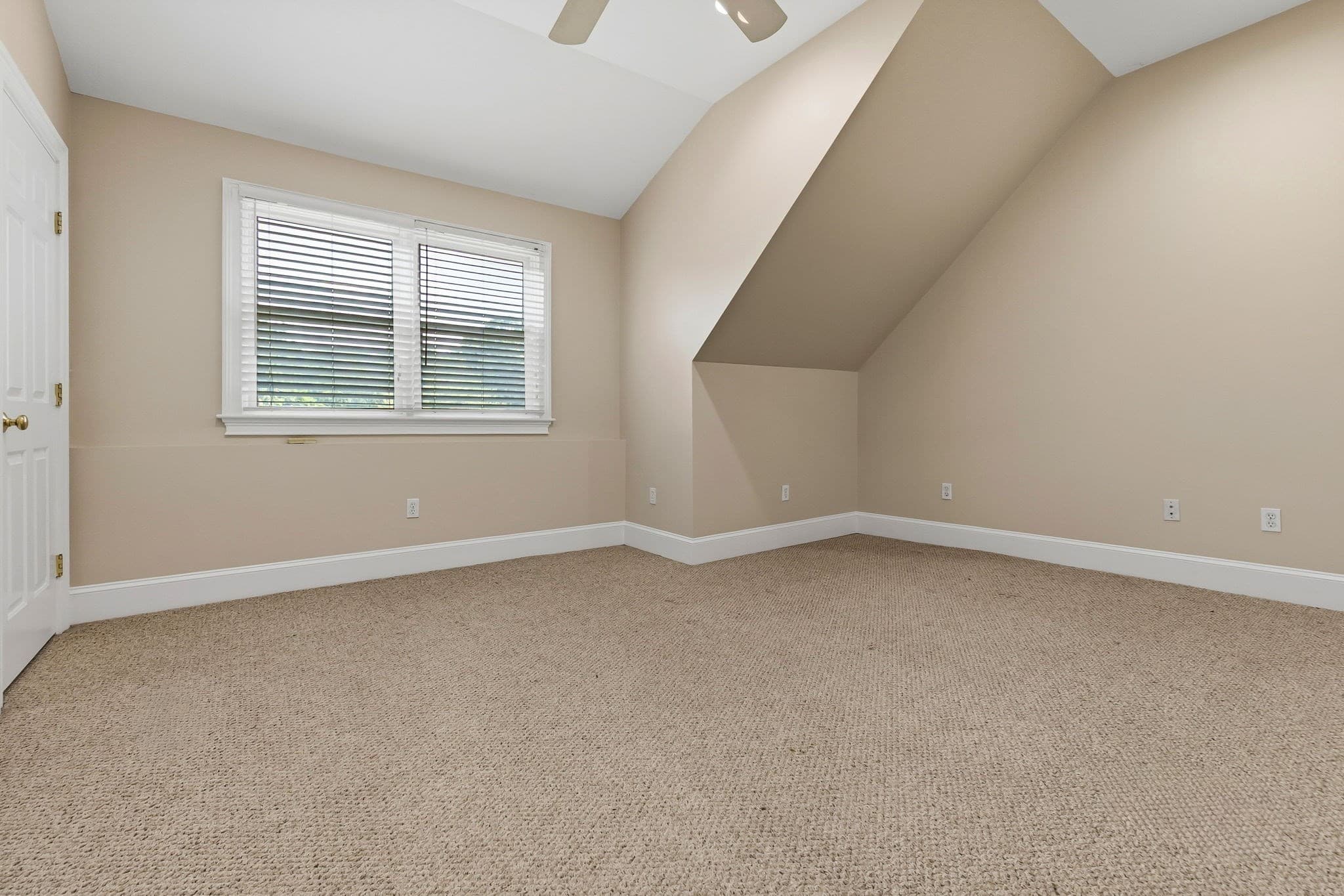 Condominium at 10 Friend Ct # 3, Wenham MA 01984, photo 19 of 26