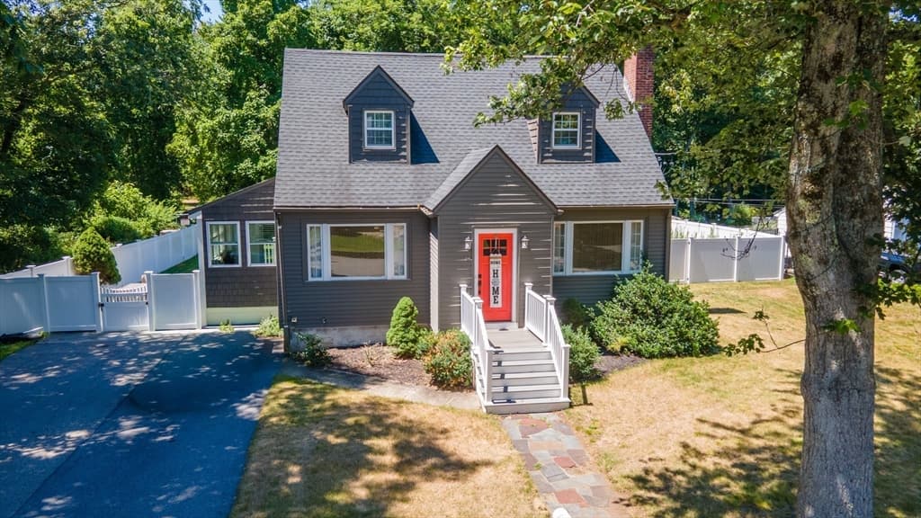 14 Nelson Street, Hopedale MA 01747 photo 2