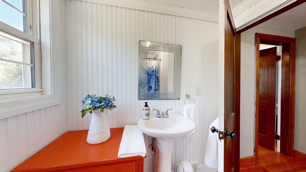 14 Nelson Street, Hopedale MA 01747 photo 24