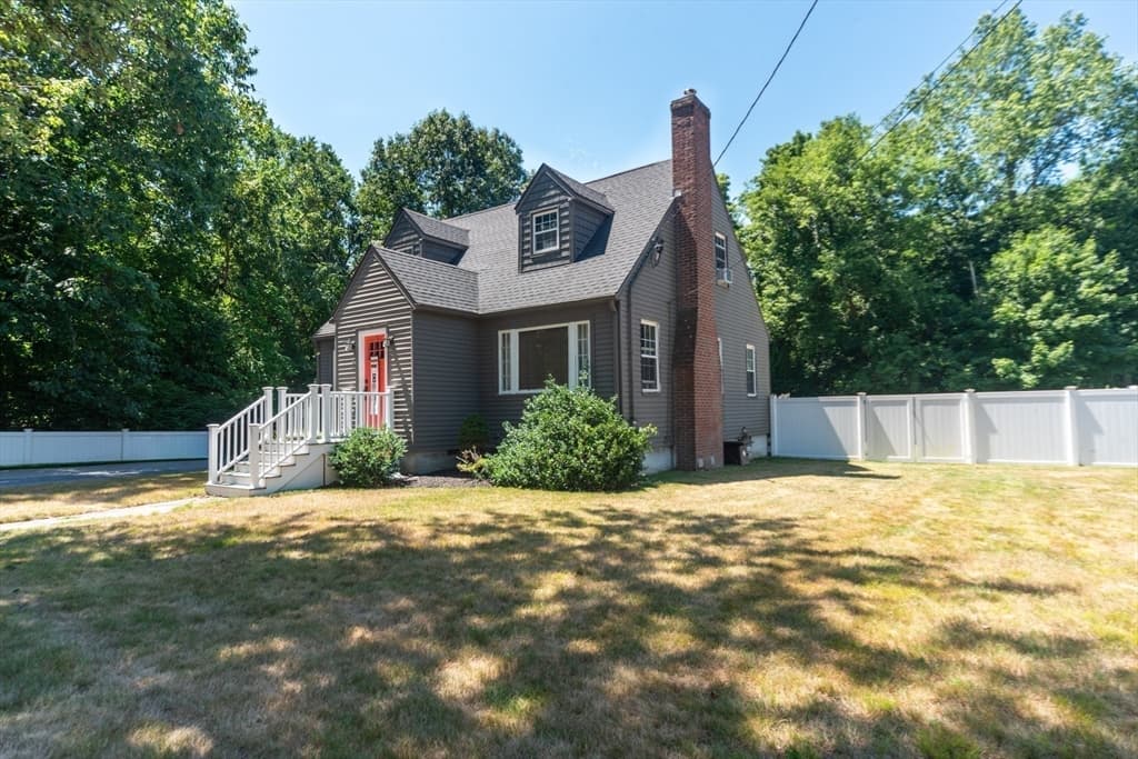 14 Nelson Street, Hopedale MA 01747 photo 4