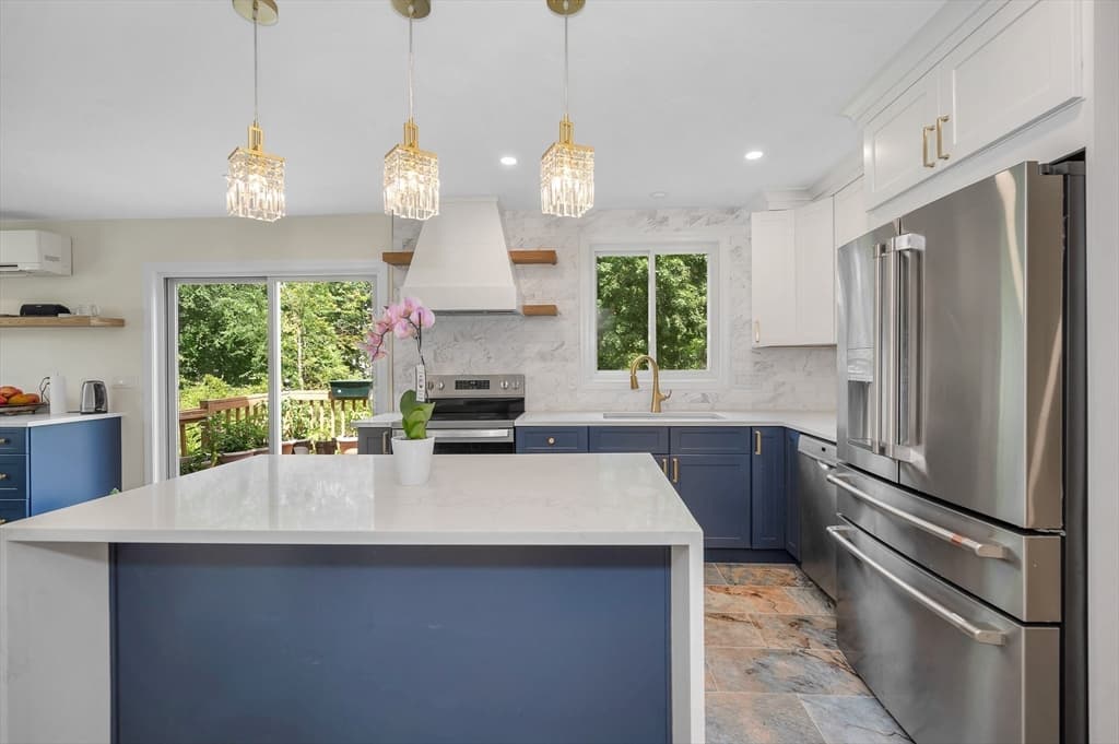 Single Family Residence at 769 Grafton St, Shrewsbury MA 01545, photo 12 of 35