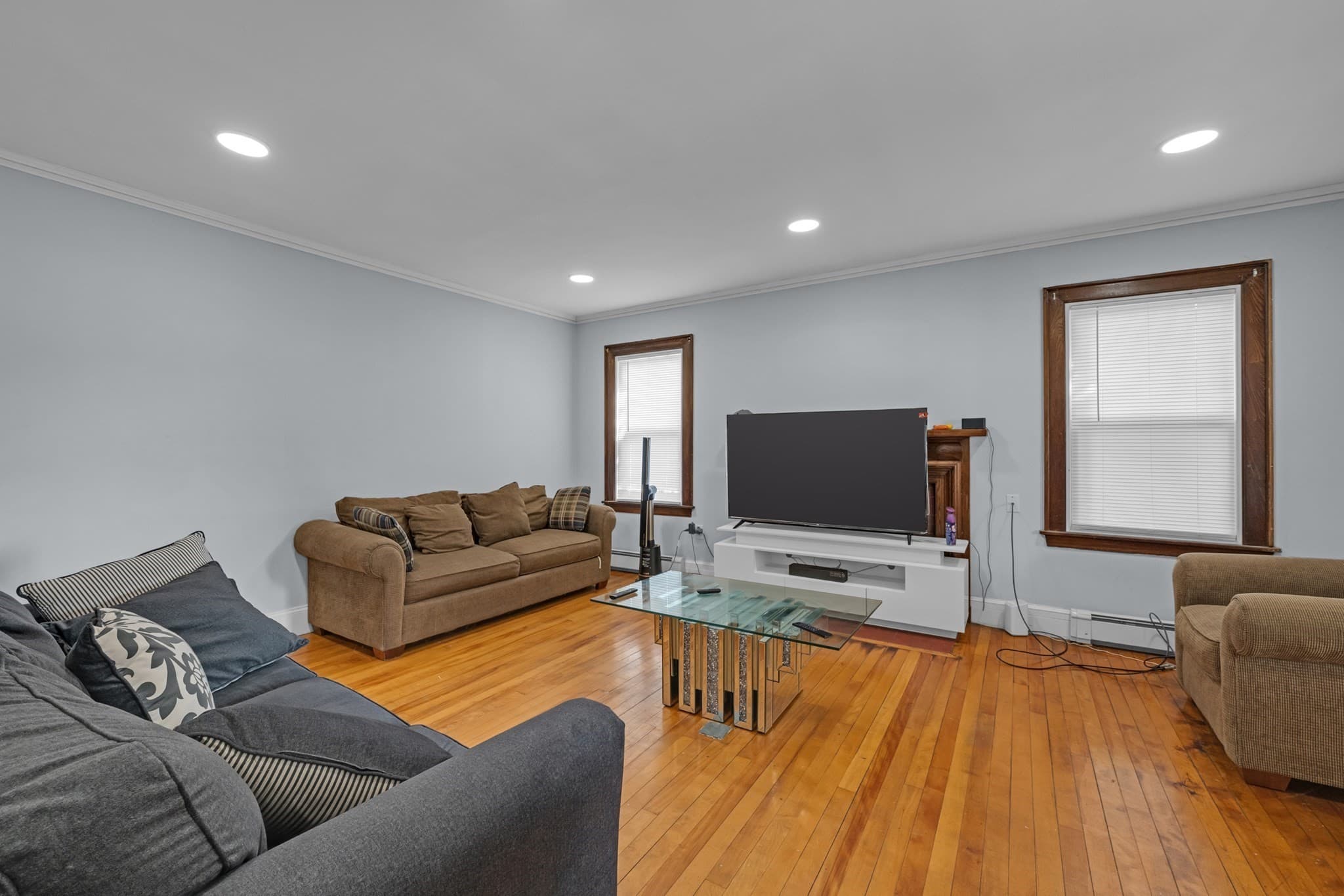 Multi Family at 18 Mount Vernon St, Fitchburg MA 01420, Fitchburg, photo 6 of 40
