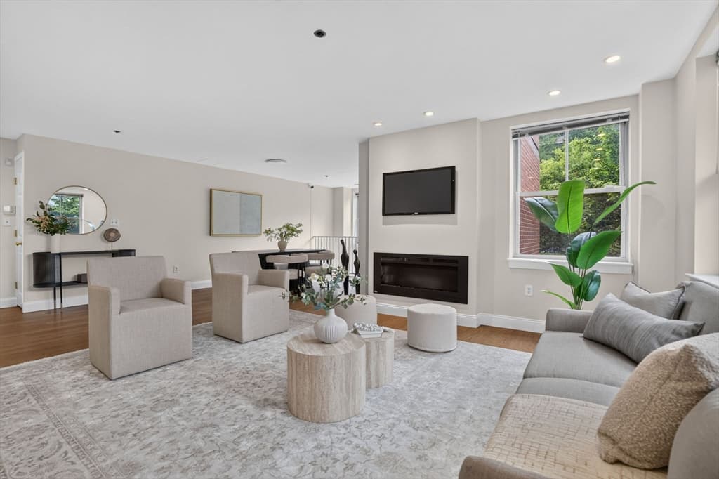 Stock Cooperative at 150 Staniford St # 331, Boston MA 02114, Boston, photo 2 of 25