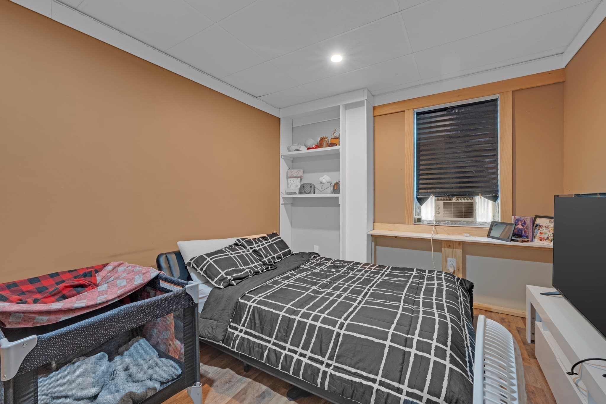 Multi Family at 287 Sixth, Leominster MA 01453, Leominster, photo 18 of 37