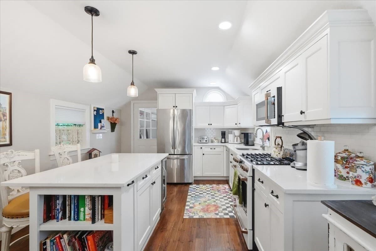 Single Family Residence at 485 Main St, Hingham MA 02043, photo 6 of 38