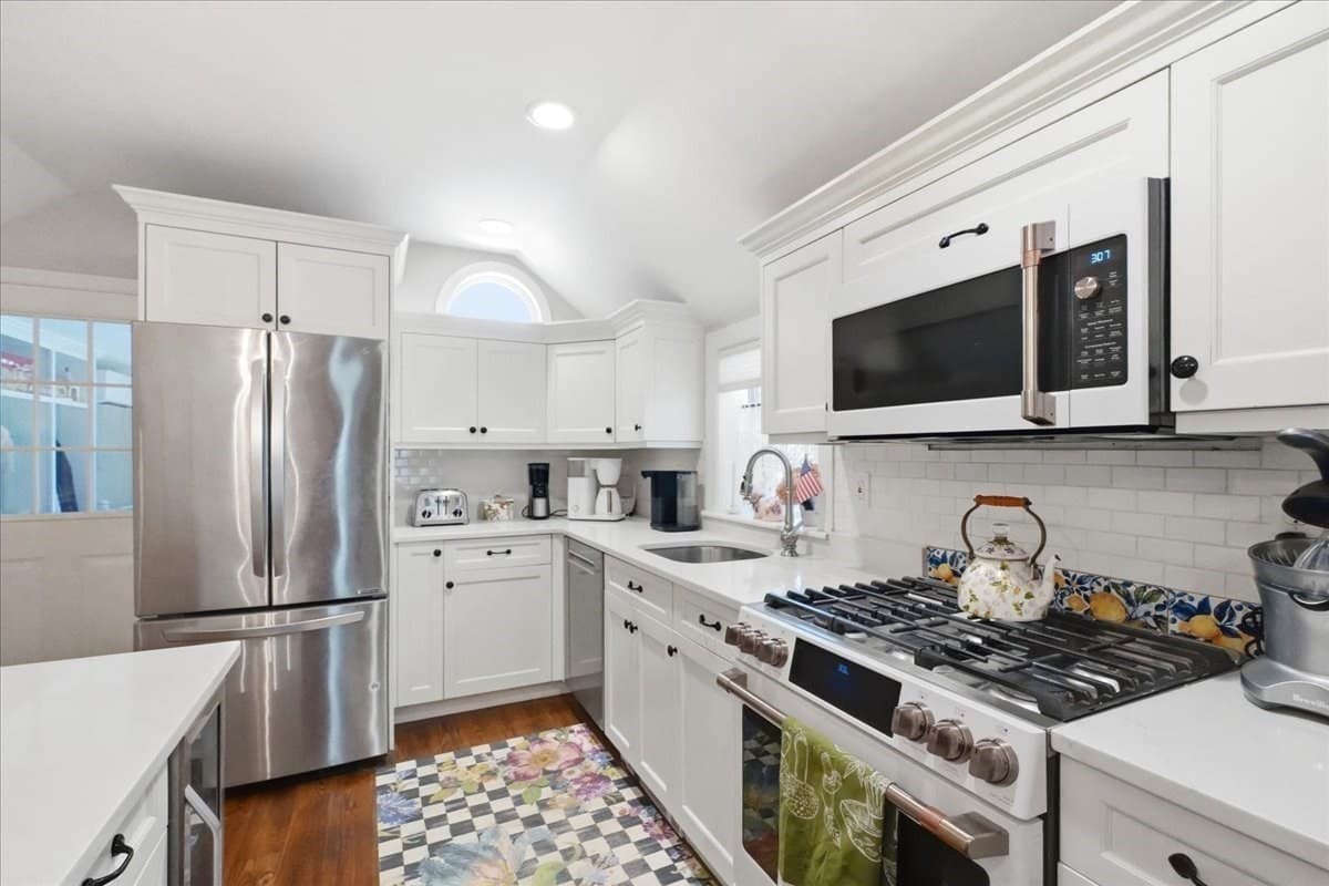 Single Family Residence at 485 Main St, Hingham MA 02043, photo 3 of 38