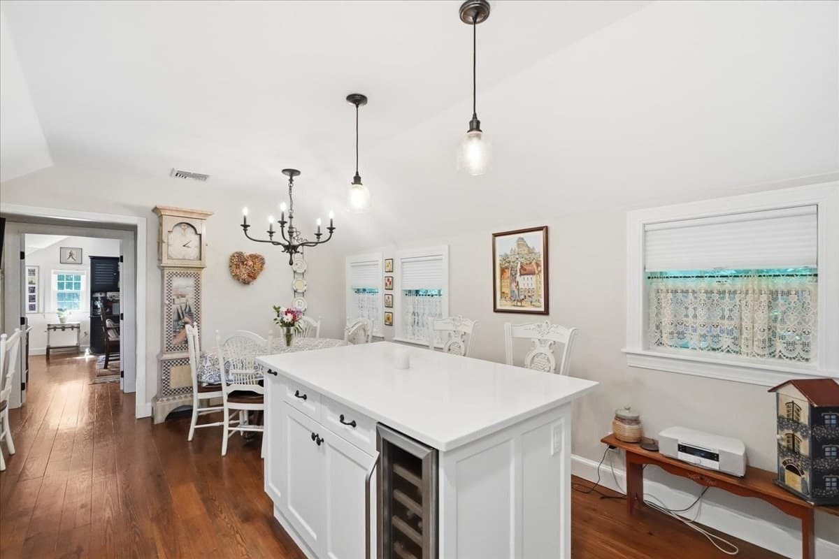 Single Family Residence at 485 Main St, Hingham MA 02043, photo 5 of 38