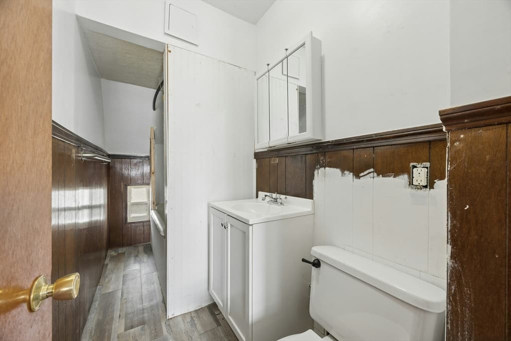 188 Vernon Street, Worcester MA 01607 photo 26