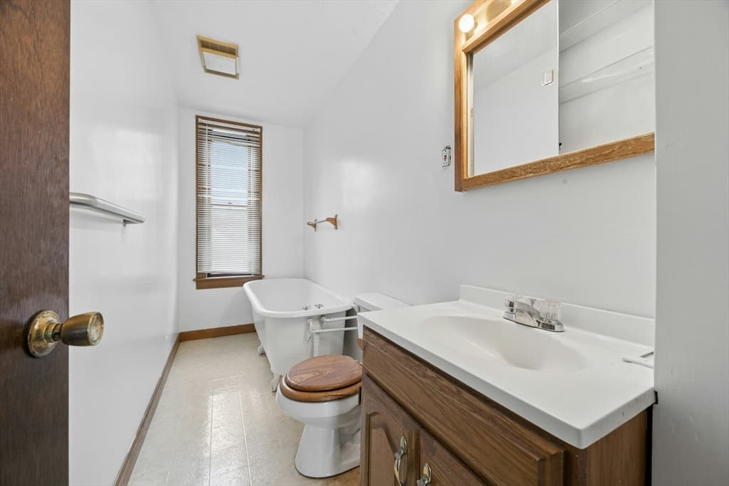 188 Vernon Street, Worcester MA 01607 photo 25