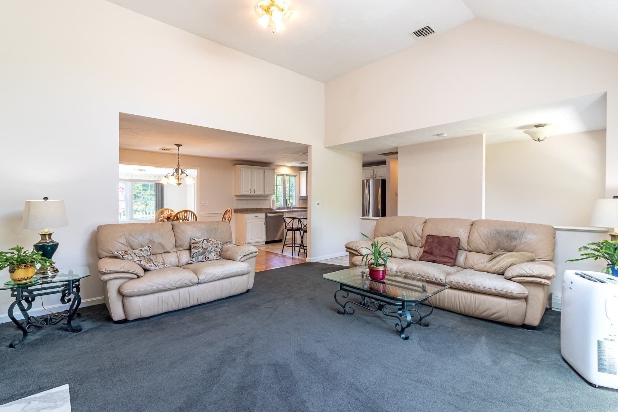 Single Family Residence at 37 Yearling Run Rd, Bourne MA 02532, photo 6 of 42