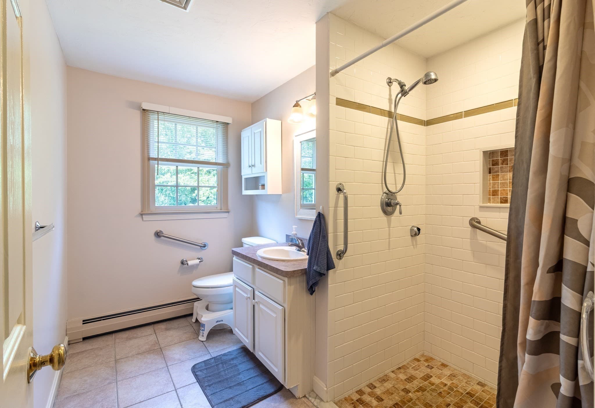 Single Family Residence at 37 Yearling Run Rd, Bourne MA 02532, photo 14 of 42