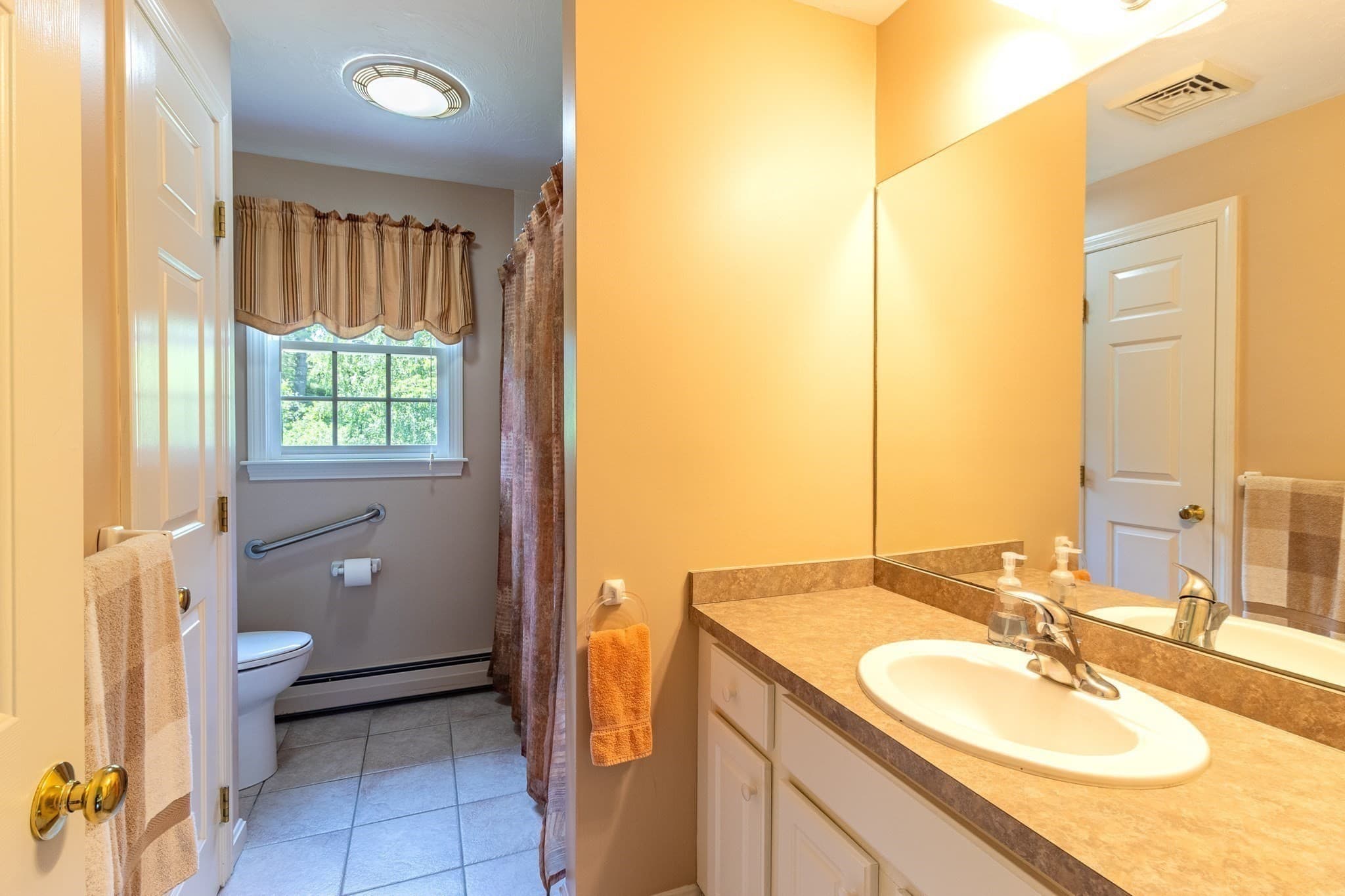 Single Family Residence at 37 Yearling Run Rd, Bourne MA 02532, photo 18 of 42