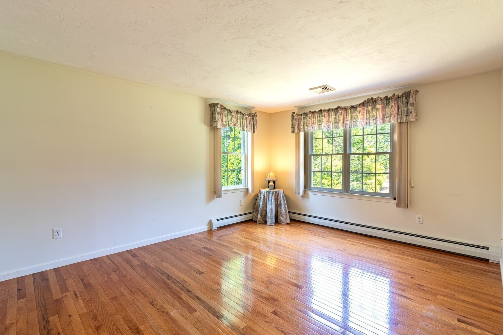 Single Family Residence at 37 Yearling Run Rd, Bourne MA 02532, photo 15 of 42