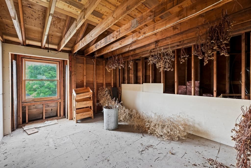401 N Washington St, Belchertown MA 01007 photo 42