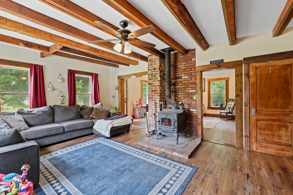 401 N Washington St, Belchertown MA 01007 photo 17