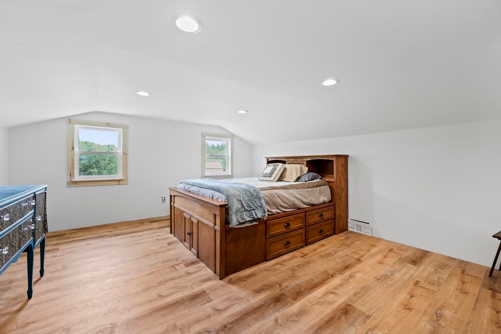 401 N Washington St, Belchertown MA 01007 photo 24