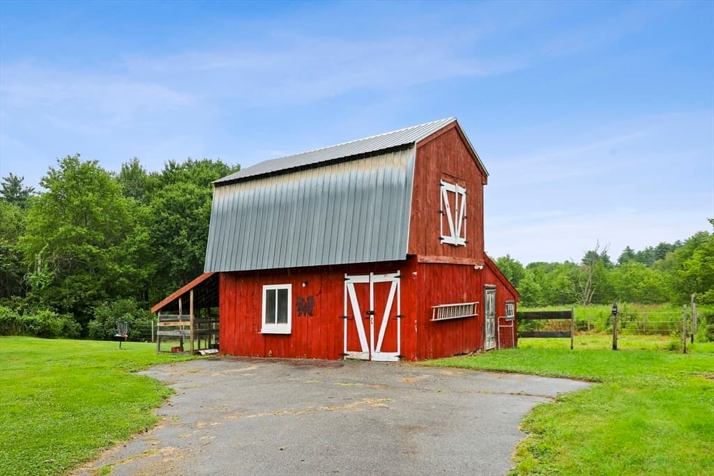 401 N Washington St, Belchertown MA 01007 photo 30