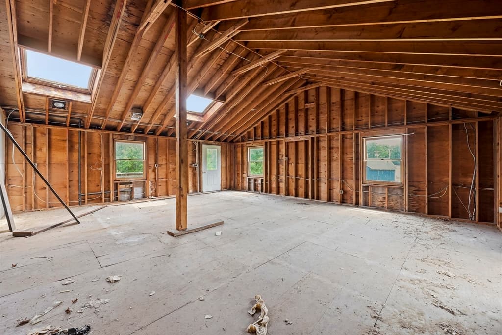 401 N Washington St, Belchertown MA 01007 photo 35