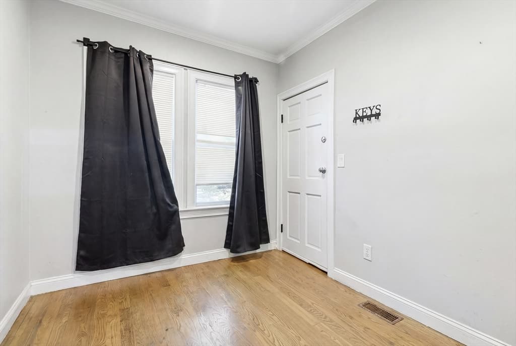 3 Family - 3 Units Up/Down at 39 Glen Rd, Boston MA 02130, photo 3 of 42