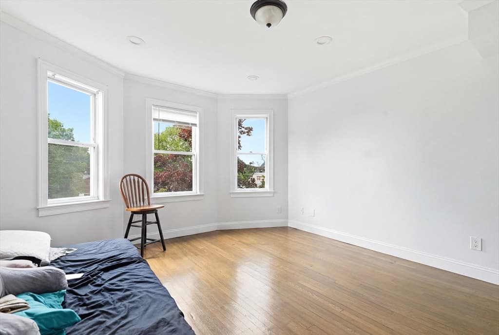 3 Family - 3 Units Up/Down at 39 Glen Rd, Boston MA 02130, photo 15 of 42