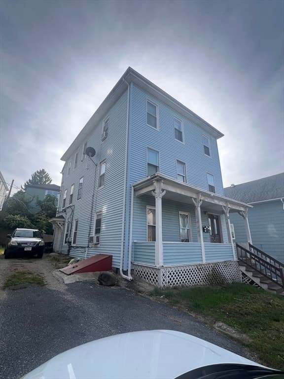 12 Whitney, Worcester MA 01610