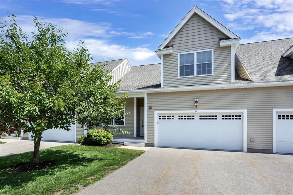 60 Tuscany Drive # 60, Franklin MA 02038