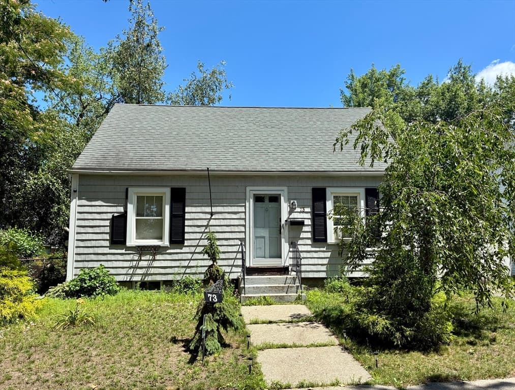 73 Prentice St, Springfield MA 01104
