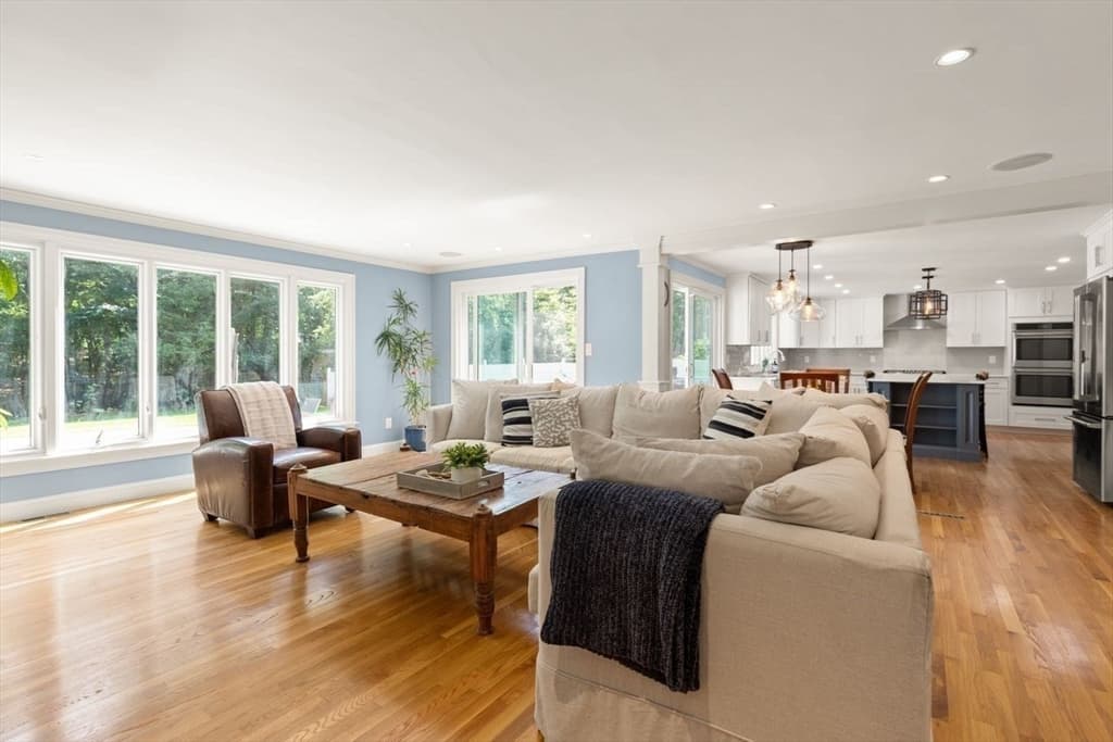 48 Castle Dr, Sharon MA 02067 photo 16