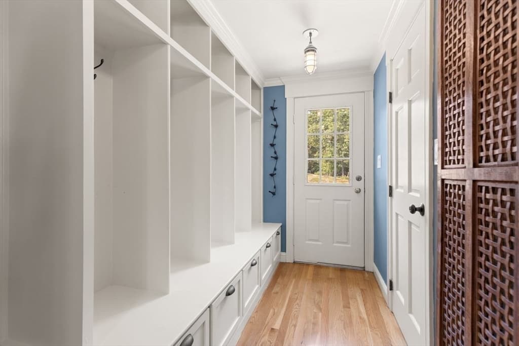 48 Castle Dr, Sharon MA 02067 photo 18