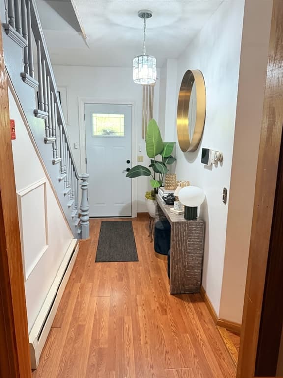 111 Maple St, Gardner MA 01440 photo 3