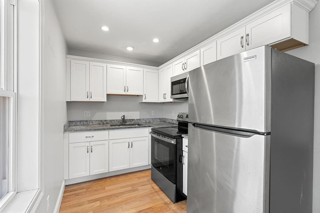415 Danforth St, Taunton MA 02780 photo 16