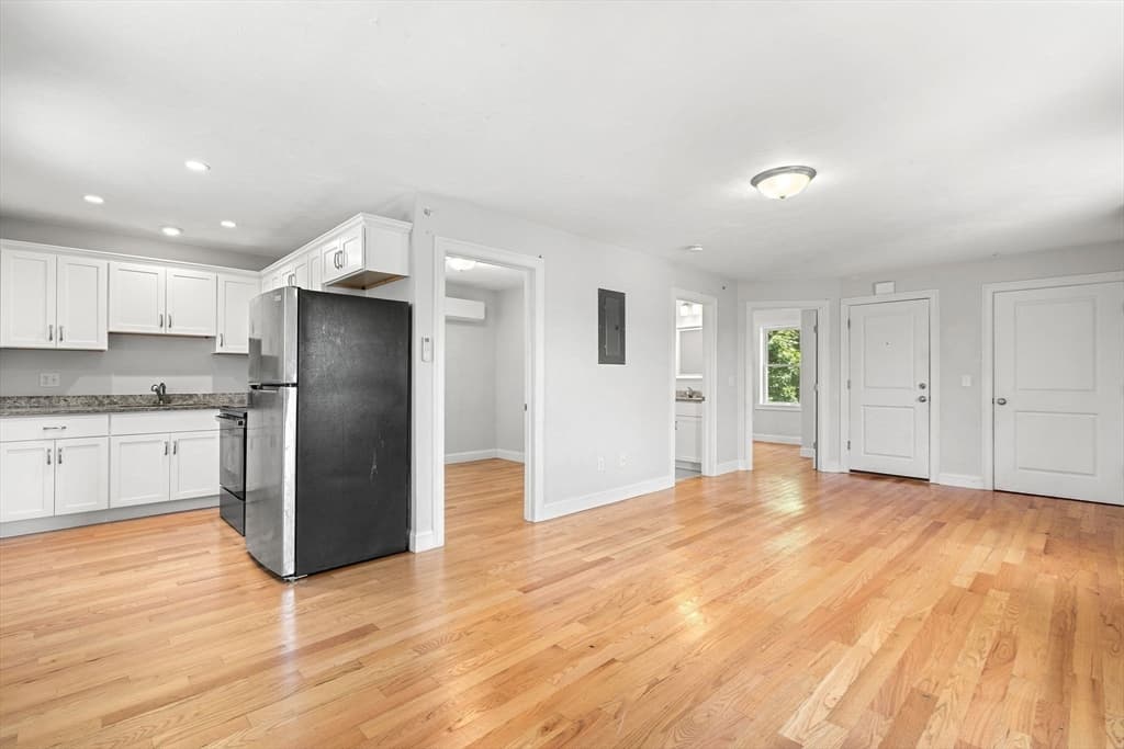 415 Danforth St, Taunton MA 02780 photo 18
