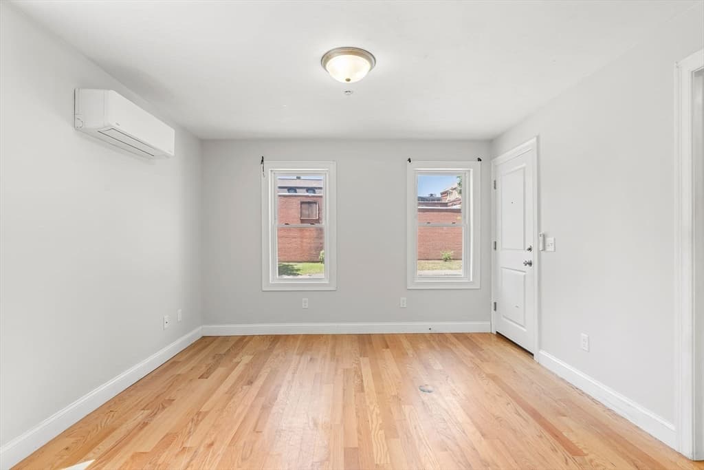 415 Danforth St, Taunton MA 02780 photo 11