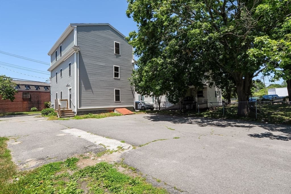 415 Danforth St, Taunton MA 02780 photo 31