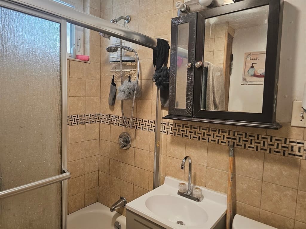 3 Family - 3 Units Up/Down at 38 Browning Ave,, Boston MA 02124, Boston, photo 12 of 21