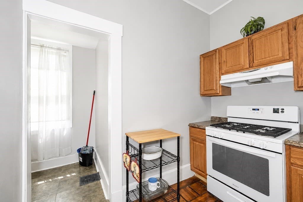 51 Bonney St, New Bedford MA 02740 photo 22