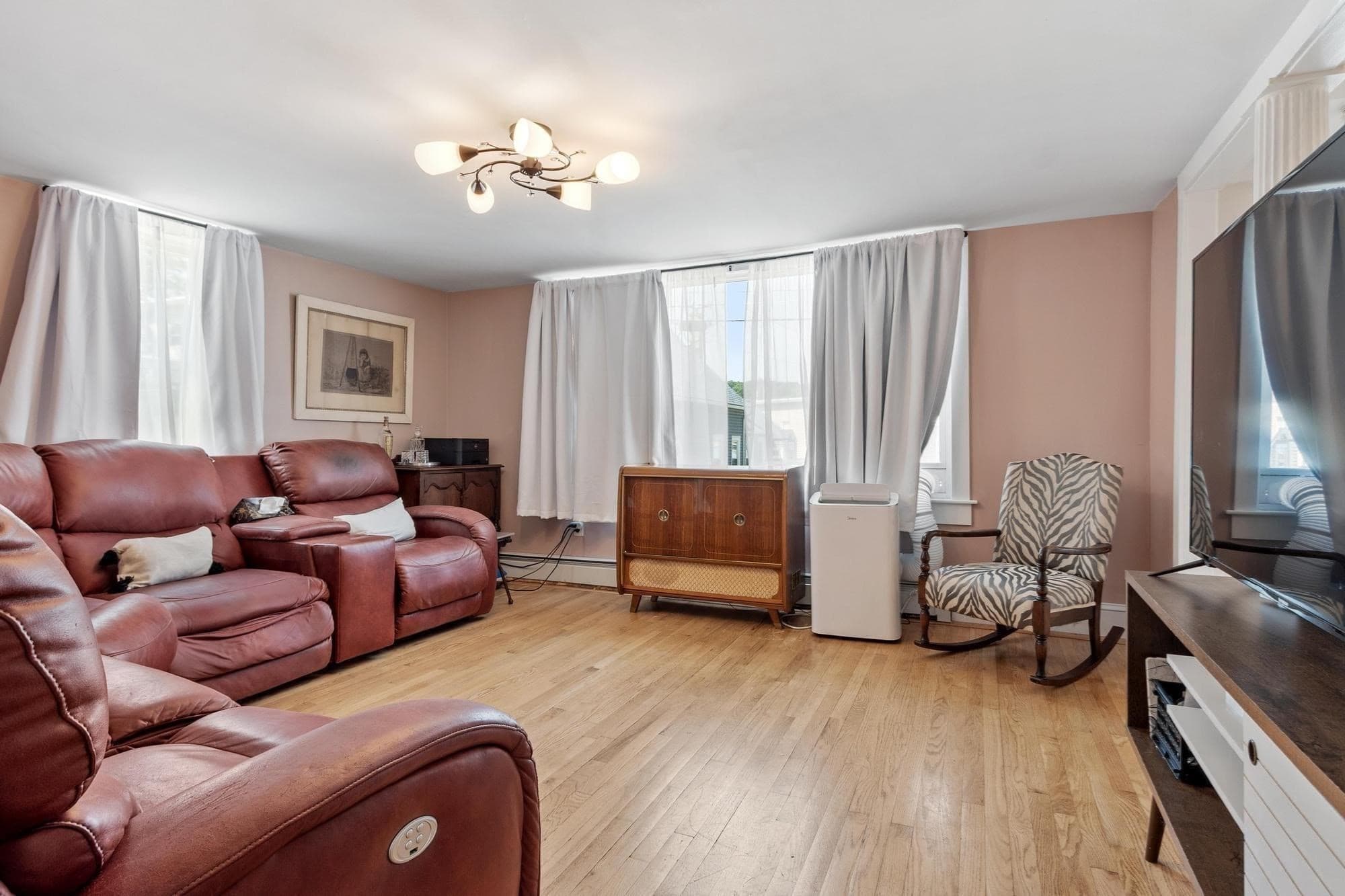 Single Family Residence at 9 Cross St, Fitchburg MA 01420, Fitchburg, photo 5 of 31