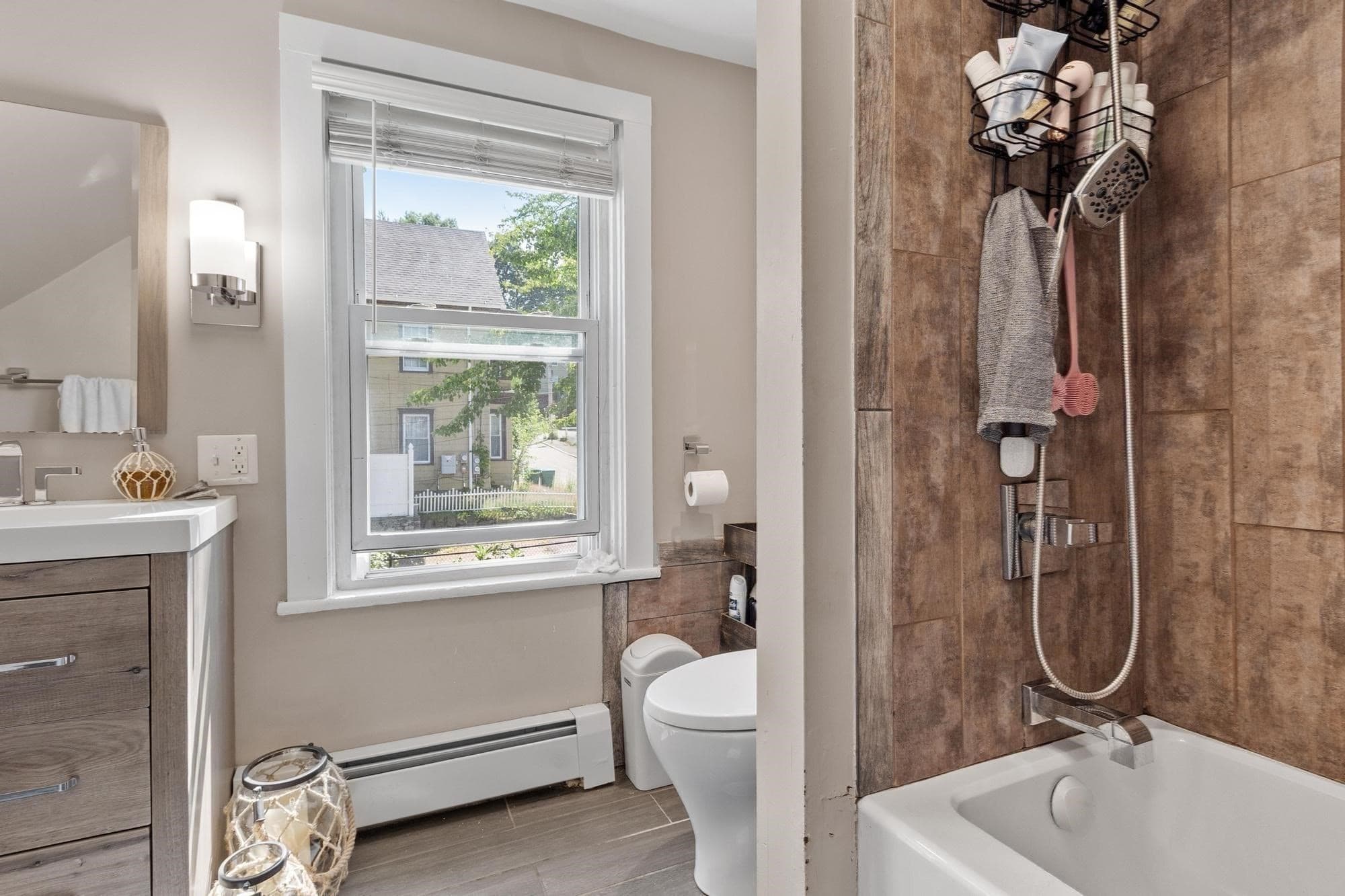 Single Family Residence at 9 Cross St, Fitchburg MA 01420, Fitchburg, photo 15 of 31