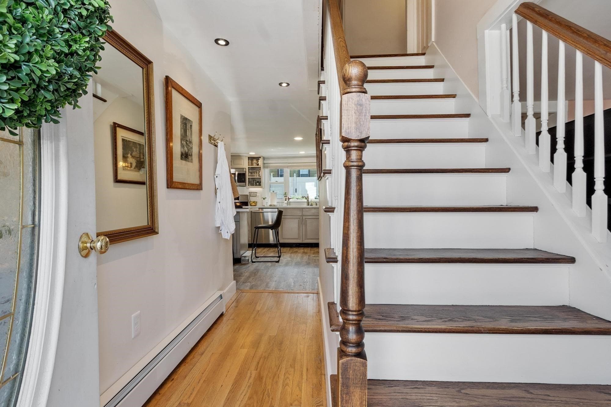 Single Family Residence at 9 Cross St, Fitchburg MA 01420, Fitchburg, photo 11 of 31