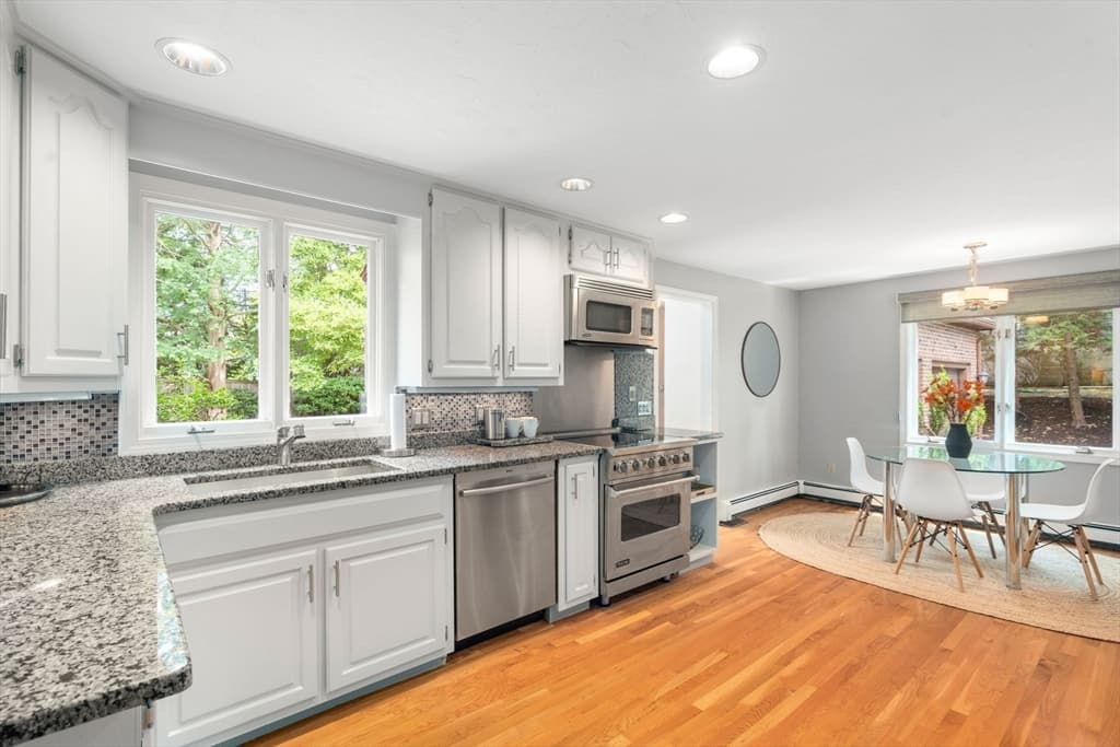 75 Hammond Pond Parkway, Brookline MA 02467 photo 13