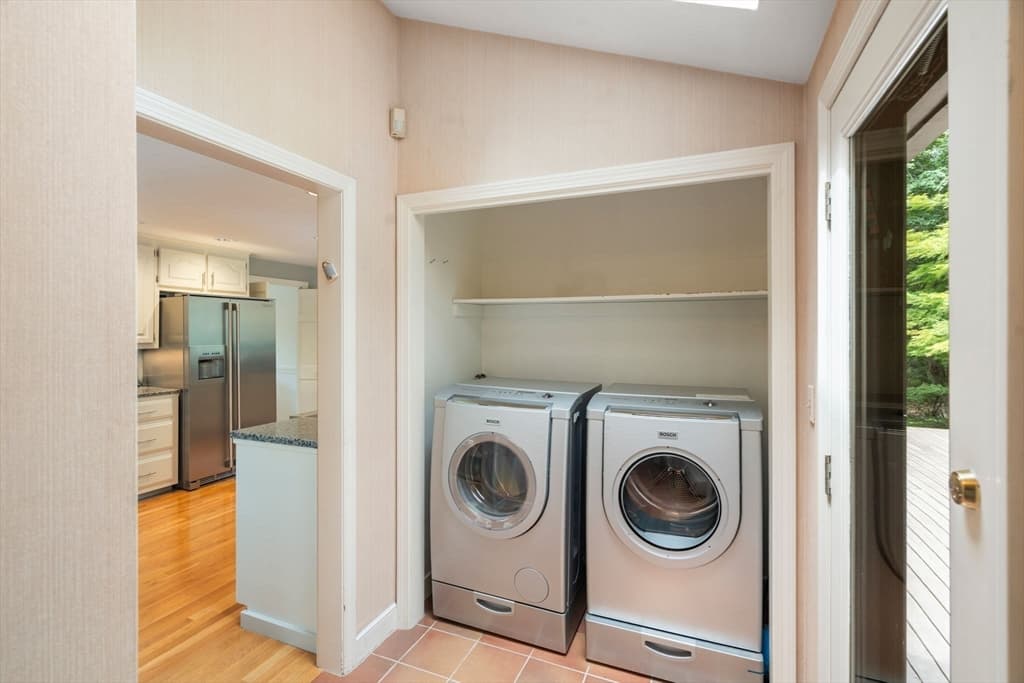 75 Hammond Pond Parkway, Brookline MA 02467 photo 16