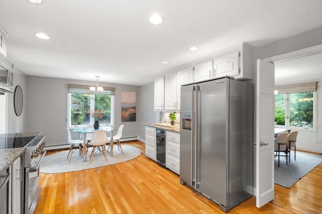 75 Hammond Pond Parkway, Brookline MA 02467 photo 12