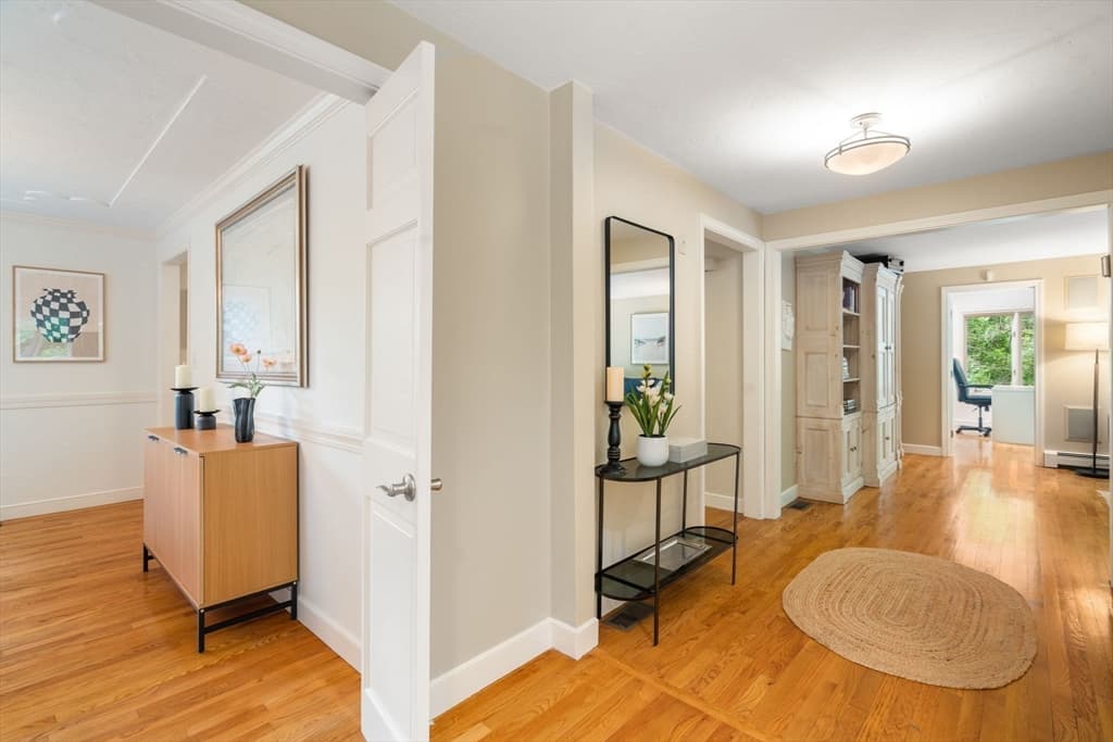 75 Hammond Pond Parkway, Brookline MA 02467 photo 7