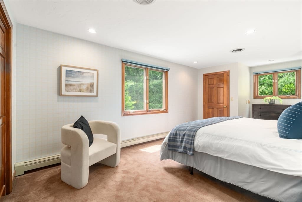 75 Hammond Pond Parkway, Brookline MA 02467 photo 21
