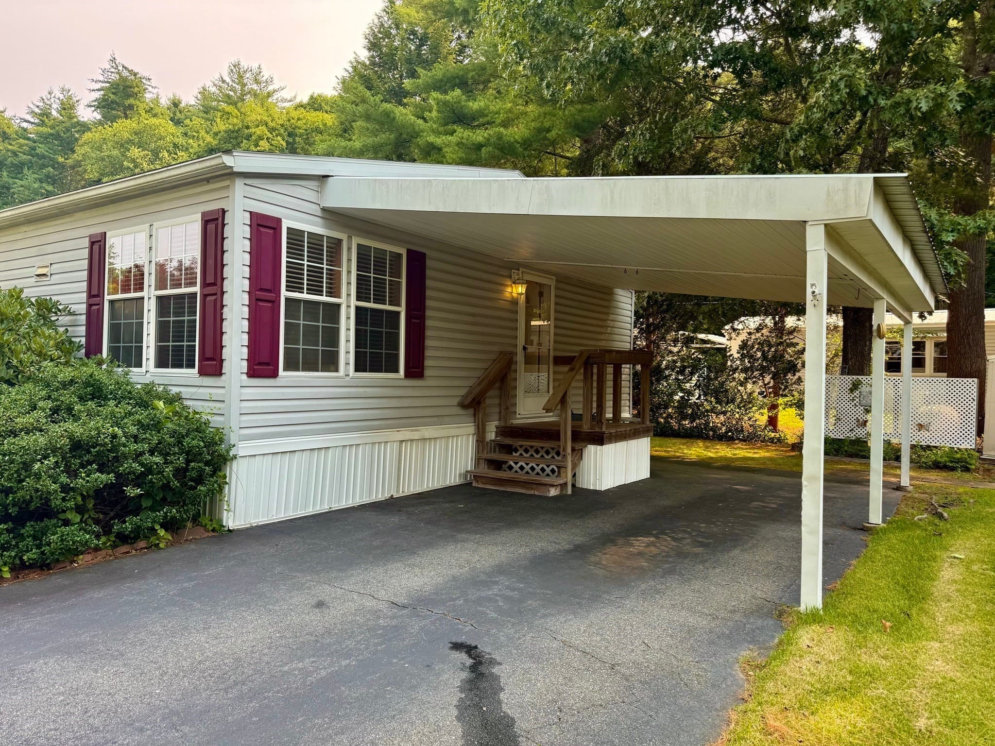 Mobile Home at 22 Sunnydale Cir, Brimfield MA 01010, photo 3 of 32