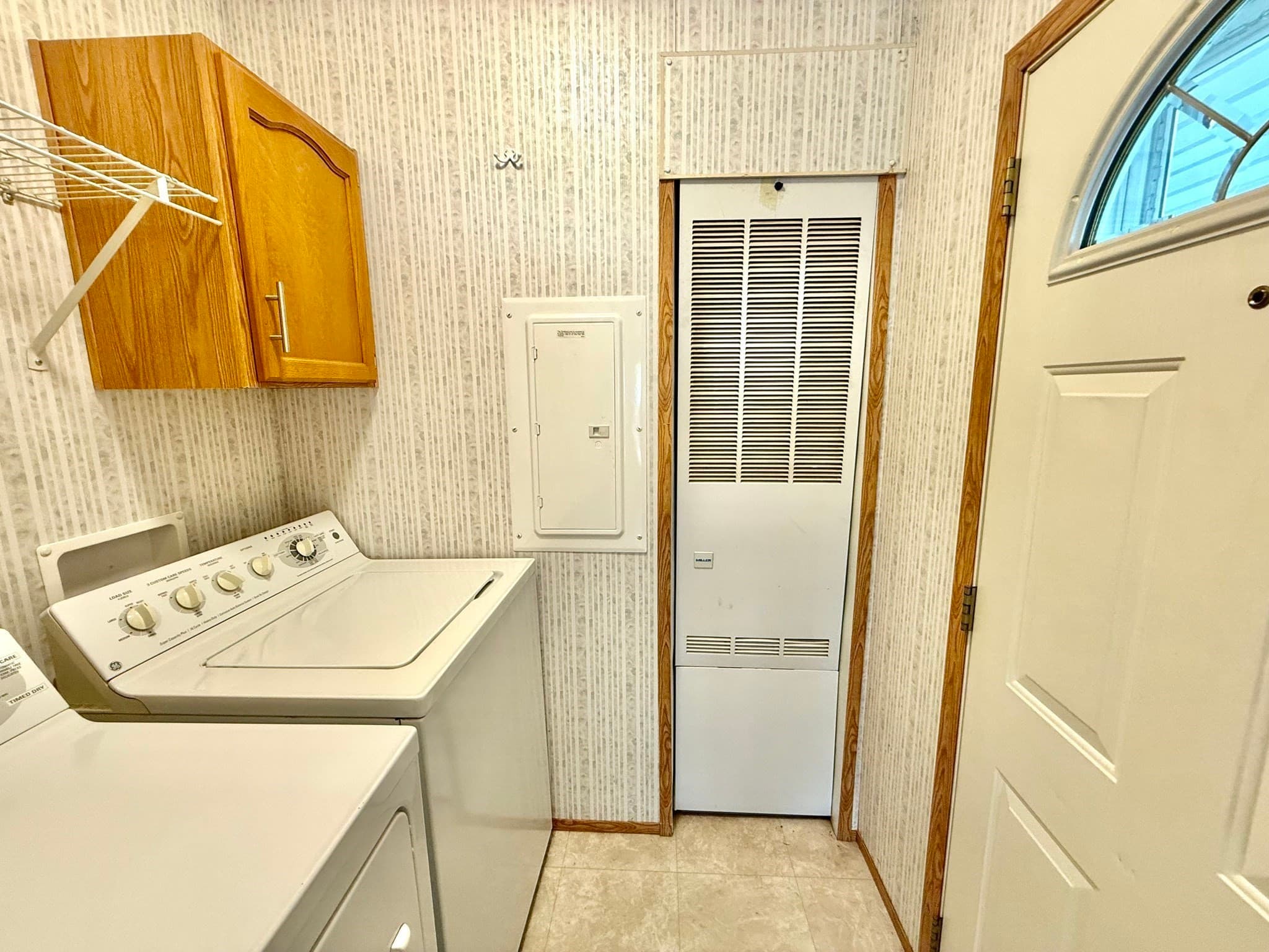 Mobile Home at 22 Sunnydale Cir, Brimfield MA 01010, photo 28 of 32